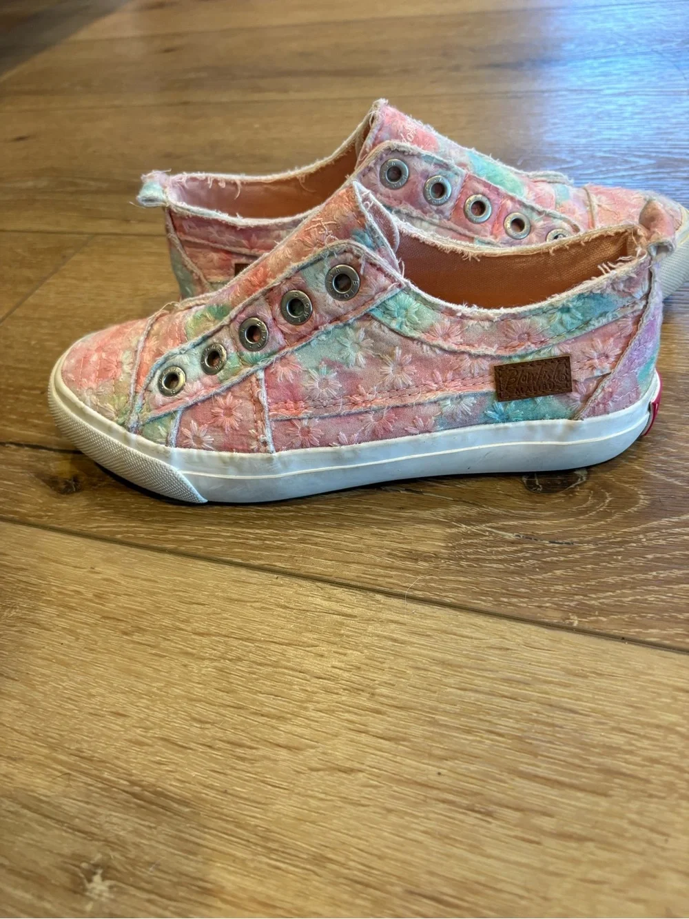 Blowfish Girls Slip-On Floral Sneakers in Pink and Mint